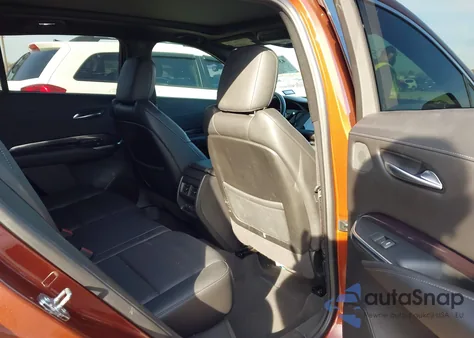 2021 Cadillac Xt4 Fwd Luxury from USA, damaged, VIN 1GYAZAR44MF045817